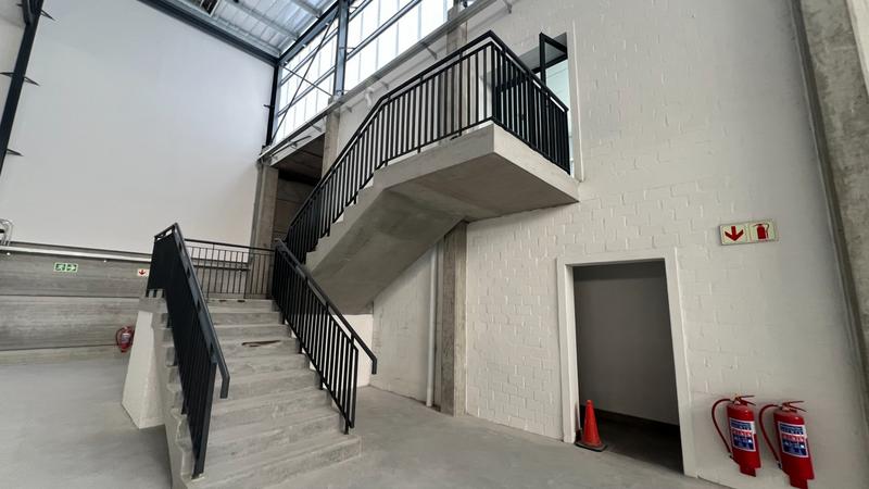 To Let commercial Property for Rent in Killarney Gardens Western Cape
